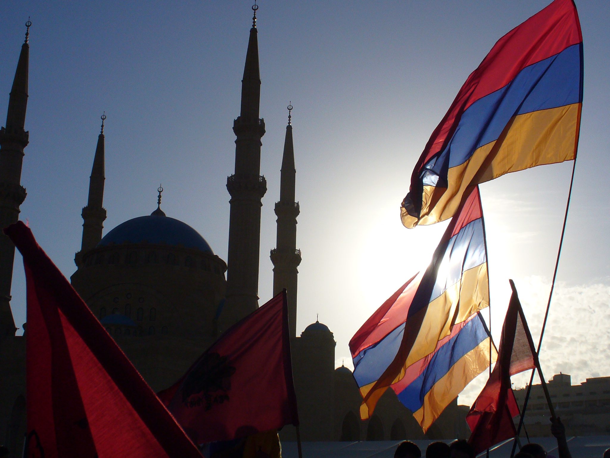 Ереван турция. Армения Турция флаг. Армяно турецкий флаг. Турция Армения Азербайджан флаги. Армянский флаг в Баку.